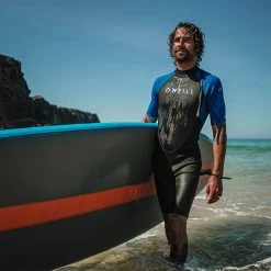 ONeill 2024 O'Neill Hombres Reactor II 2mm Back Zip Shorty Neopreno 5041 - Black / Ocean -Aqua Sport Tienda 202320ONeill20Mens20Reactor20II202mm20Back20Zip20Shorty20Wetsuit20504120 20Black2020Ocean20 20Lifestyle201.2000x2000