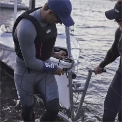 2024 Gill Hombres Zenlite 2mm Flatlock Skiff Neopreno 5002 - Steel Grey -Aqua Sport Tienda 32707 202320Gill20Mens20Zenlite202mm20Flatlock20Skiff20Wetsuit20500220 20Steel20Grey201.2000x2000