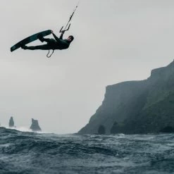 2024 Mystic Hombres Voltt 6/4/3mm Chest Zip Con Capucha Neopreno 35000.220000 - Black -Aqua Sport Tienda 38989 202320Mystic20Mens20Voltt20643mm20Hooded20Chest20Zip20Wetsuit2035000.22000020 20Black20666.2000x2000