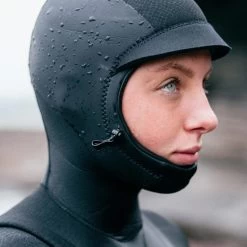 2024 Mystic Mujer Gem 6/4/3mm Chest Zip Con Capucha Neopreno 35000.220015 - Black -Aqua Sport Tienda 39010 202320Mystic20Womens20Gem20643mm20Hooded20Chest20Zip20Wetsuit2035000.22001520 20Black20LS202.2000x2000