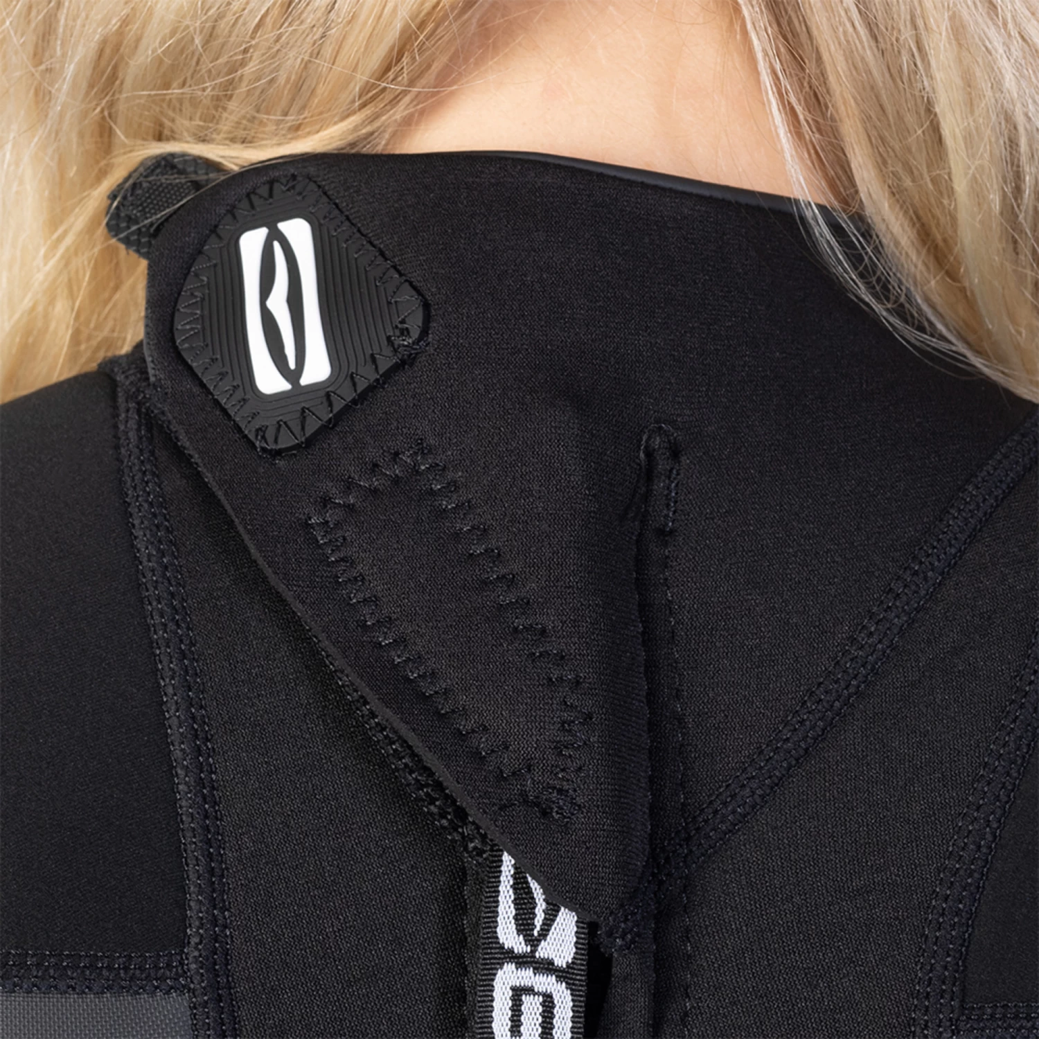 2024 Gul Mujer Response 3/2mm Back Zip Shorty Neopreno RE3318-C1 - Black 5 2024 Gul Mujer Response 3/2mm Back Zip Shorty Neopreno RE3318-C1 - Black - Imagen 5