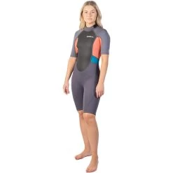 2024 Gul Mujer Response 3/2mm Back Zip Shorty Neopreno RE3318-C1 - Grey / Coral -Aqua Sport Tienda 39971 202320Gul20Womens20Response2032mm20Back20Zip20Shorty20Wetsuit20RE3318 C120 20Grey2020Coral2020front201.2000x2000