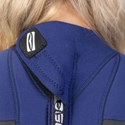 2024 Gul Mujer Response 3/2mm Back Zip Shorty Neopreno RE3318-C1 - Navy / Paisley -Aqua Sport Tienda 39973 202320Gul20Womens20Response2032mm20Back20Zip20Shorty20Wetsuit20RE3318 C120 20Navy2020Paisley20Close20Up2022.2000x2000