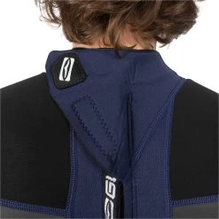 2024 Gul Hombres Response 3/2mm Back Zip Shorty Neopreno RE3319-C1 - Navy / Red -Aqua Sport Tienda 39979 202320Gul20Mens20Response2032mm20Back20Zip20Shorty20Wetsuit20RE3319 C120 20Navy2020Red2020Close20Up203.2000x2000