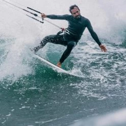 2024 Mystic Hombres Majestic 4/3mm Chest Zip Neopreno 35000.230001 - Black 18 2024 Mystic Hombres Majestic 4/3mm Chest Zip Neopreno 35000.230001 - Black -Aqua Sport Tienda 42025 202320Mystic20Mens20Majestic2043mm20Chest20Zip20Wetsuit2035000.23000120 20Black20Lifestyle203.2000x2000