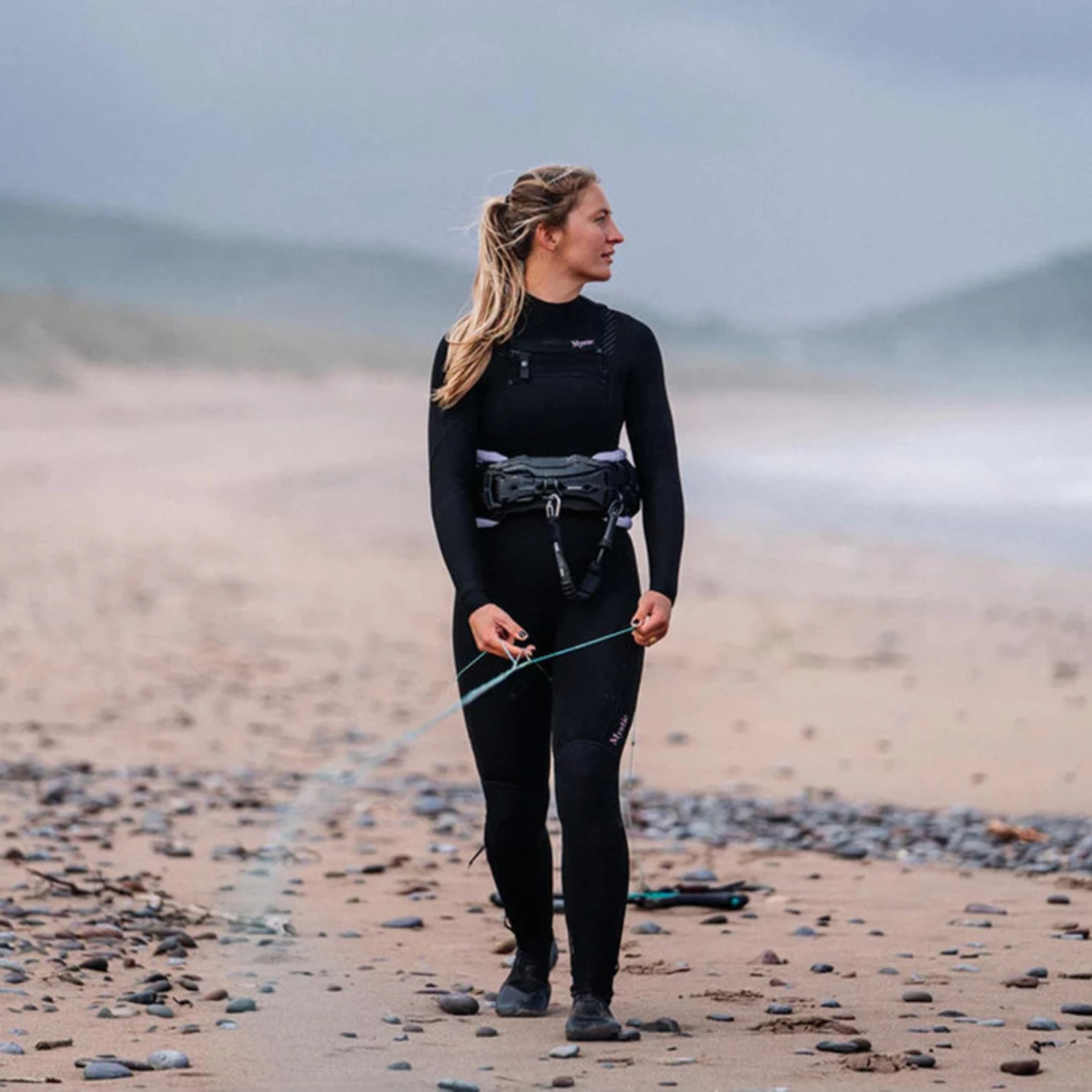 2024 Mystic Mujer Jayde 4/3mm Doble Front Zip Neopreno 35000.230013 - Black 8 2024 Mystic Mujer Jayde 4/3mm Doble Front Zip Neopreno 35000.230013 - Black - Imagen 8