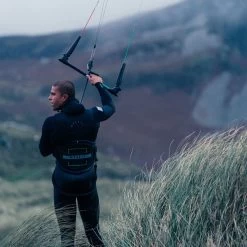 2024 Mystic Hombres Marshall 5/3mm Chest Zip Con Capucha Neopreno 35000.230007 - Black -Aqua Sport Tienda 42040 202320Mystic20Mens20Marshall2053mm20Hooded20Chest20Zip20Wetsuit2035000.23000720 20Black20777.2000x2000