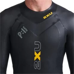 2024 2XU Hombres P:1 Propel Swim Neopreno MW4991c - Black / Ambition -Aqua Sport Tienda 42252 2023202XU20Mens20P120Propel20Triathlon20Wetsuit20MW4991c20 20Black20Ambition20Close20Up20120New.2000x2000