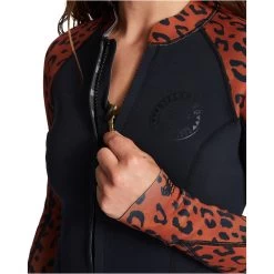 2024 Billabong Mujer Salty Dayz Manga Larga 2mm Shorty Neopreno ABJW400100 - Spotted 10 2024 Billabong Mujer Salty Dayz Manga Larga 2mm Shorty Neopreno ABJW400100 - Spotted -Aqua Sport Tienda 43571 abjw400100 billabongw nny6 dtl1.2000x2000