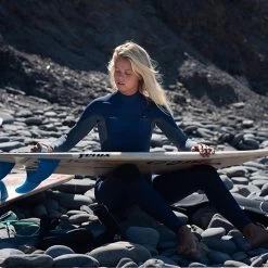 ONeill 2024 O'Neill Mujer Hyperfreak Fire 4/3mm Chest Zip Neopreno 5520 - Navy / Shade 5 ONeill 2024 O'Neill Mujer Hyperfreak Fire 4/3mm Chest Zip Neopreno 5520 - Navy / Shade -Aqua Sport Tienda 43995 202320ONeill20Womens20Hyperfreak20Fire2043mm20Chest20Zip20Wetsuit20552020 20Navy20Shade20 20Lifestyle201.2000x2000