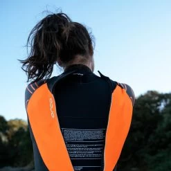 2024 Orca Mujer Zeal Hi-Vis Back Zip Open Water Swim Neopreno NN2Z - Black 16 2024 Orca Mujer Zeal Hi-Vis Back Zip Open Water Swim Neopreno NN2Z - Black -Aqua Sport Tienda 44023 202320Orca20Womens20Zeal20Hi Vis20Open20Water20Back20Zip20Wetsuit20NN2Z20 20Black20Lifestyle205.2000x2000