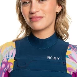 2024 Roxy Mujer Swell Series 5/4/3mm Chest Zip Neopreno ERJW103128 - Anthracite Hot Tropics Swim -Aqua Sport Tienda 44513 202320Roxy20Womens20Swell20Series20543mm20GBS20Chest20Zip20Wetsuit20ERJW10312520 20Anthracite20Hot20Tropics20Swim2020Close20Up.2000x2000