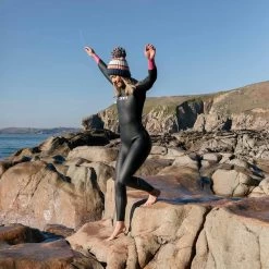 2024 Zone3 Mujer Aspect Breaststroke Back Zip Swim Neopreno WS23WAPT101 - Black / Pink -Aqua Sport Tienda 45042 202320Zone320Womens20Aspect20Breaststroke20Back20Zip20GBS20Swim20Wetsuit20WS23WAPT10120 20Black2020Pink20Lifestyle203.2000x2000