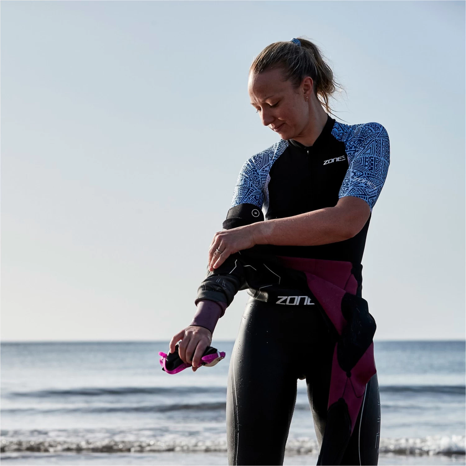 2024 Zone3 Mujer Aspire Back Zip Swim Neopreno WS22WASP101 - Black / Purple 7 2024 Zone3 Mujer Aspire Back Zip Swim Neopreno WS22WASP101 - Black / Purple - Imagen 7